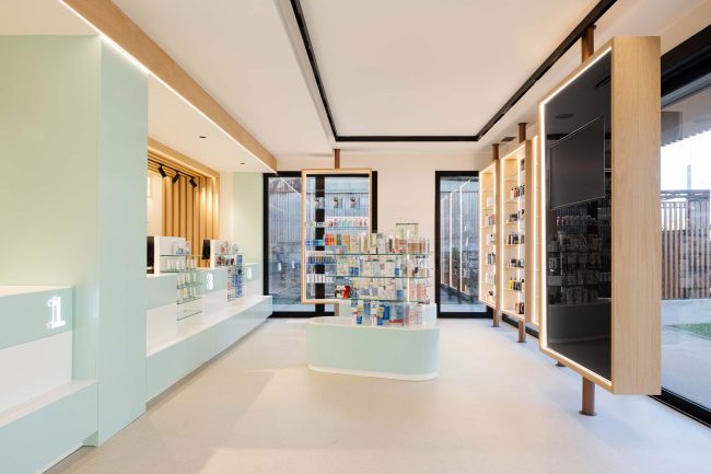 gondola-central-farmacia